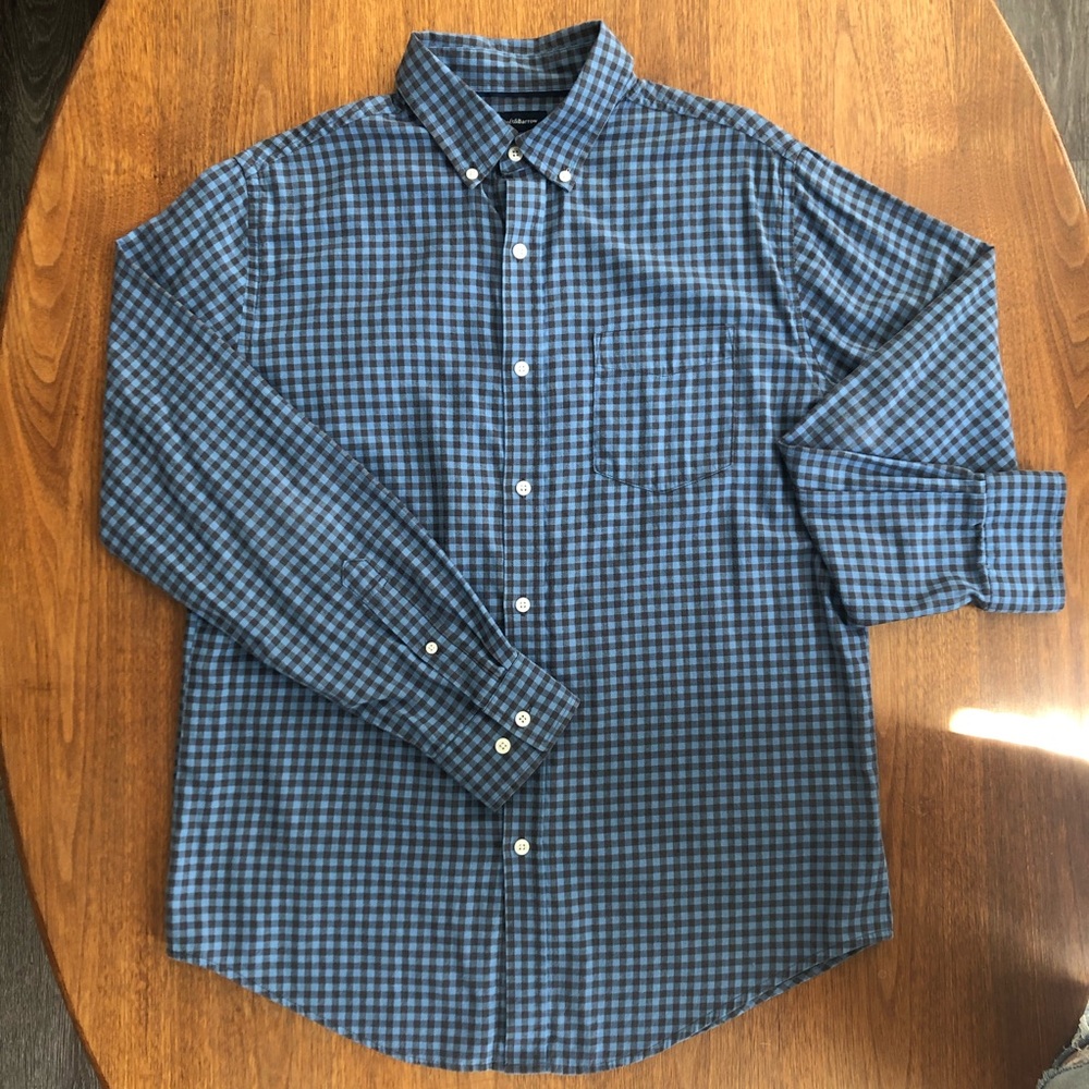 Croft & Barrow Men’s Button-Up Dress Shirt